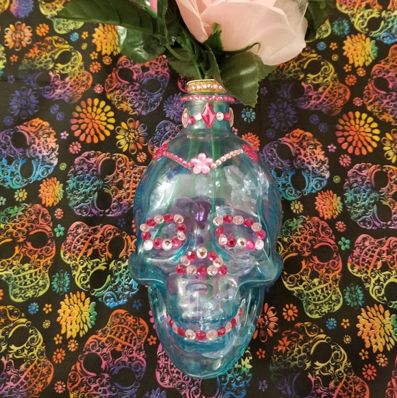 Handmade Skull Runner - Picture 3 of 10